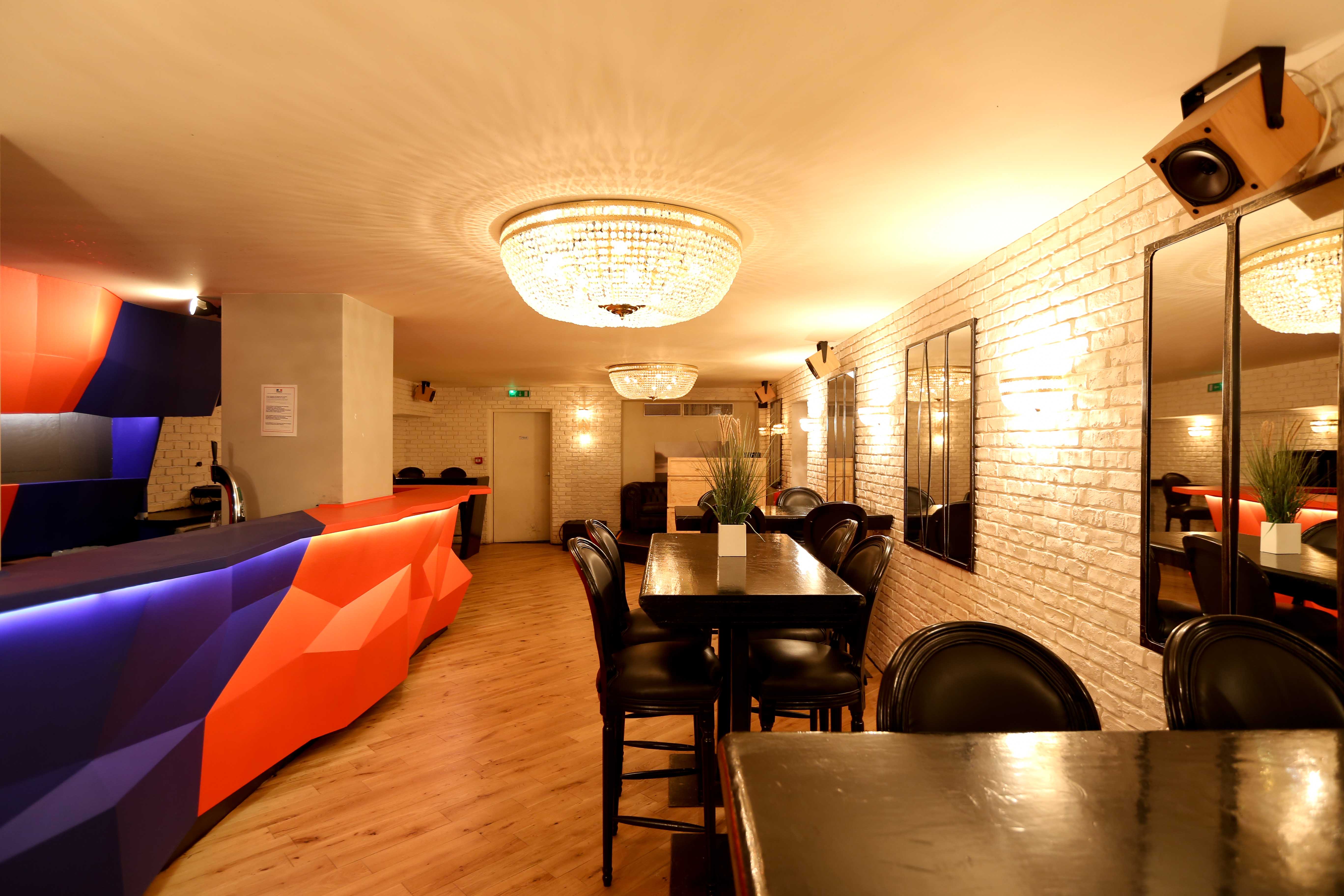 Nouveau Bar à Cocktails & Tapas du côté de République L'Hôtel des