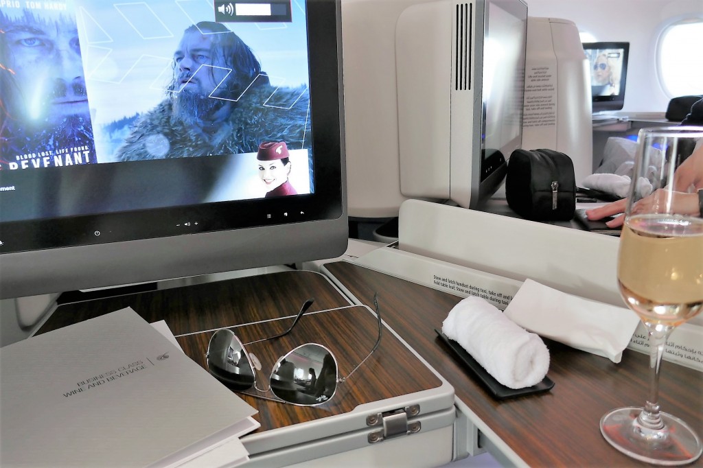 business class qatar airways a380