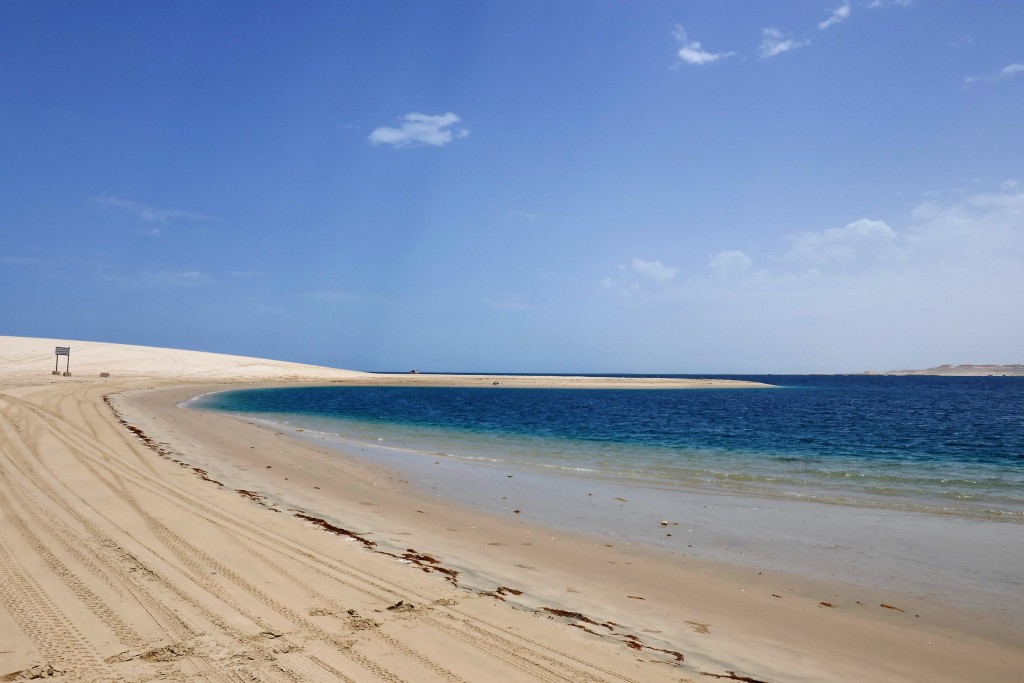 inland sea khor adeid (13)